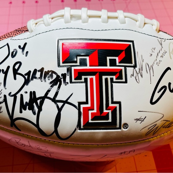 Meet your Posher, Joy - Picture 3 of 4